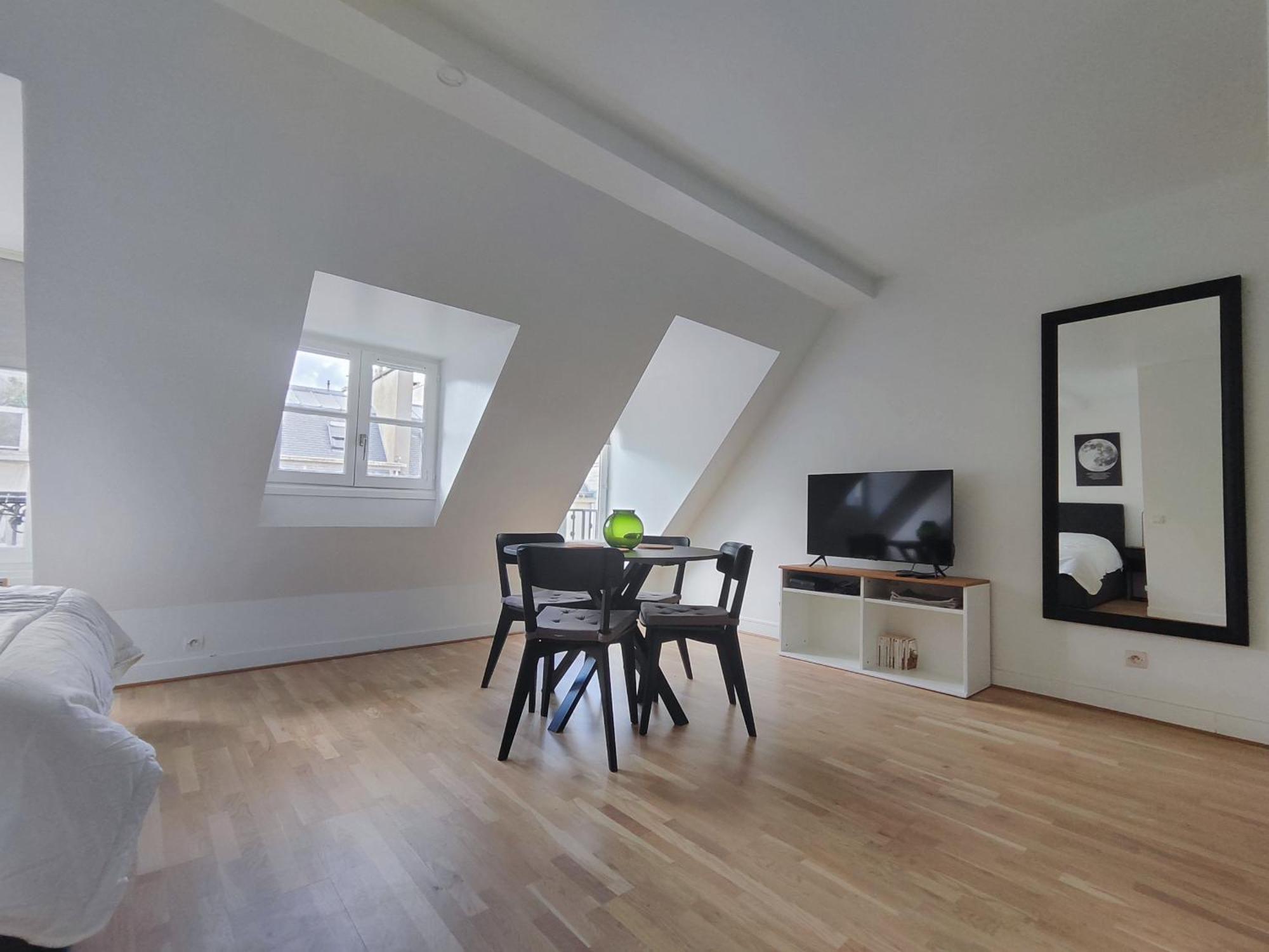 Appartamento Near Arc De Triomphe And Shopping *