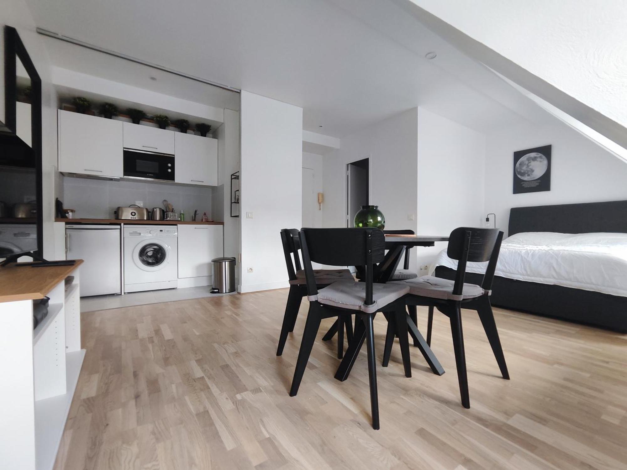 Near Arc De Triomphe And Shopping Appartamento